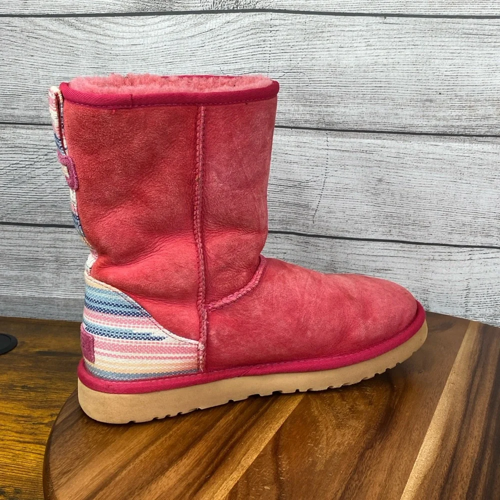 UGG Classic Short Serape Pink Multicolor Stripes Limited Edition Boot Women’s 10